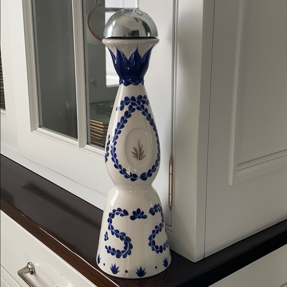 Decorative tequila bottle EMPTY